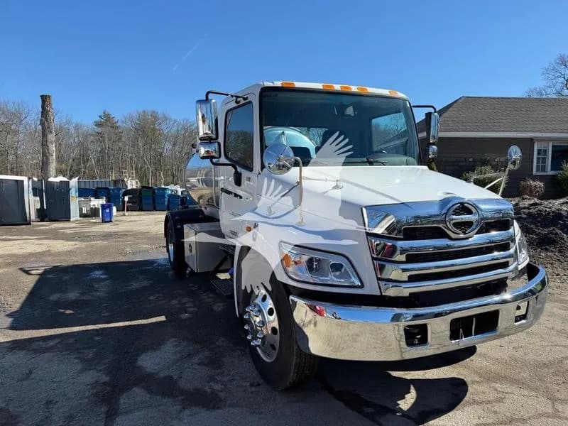 2025 Hino L6