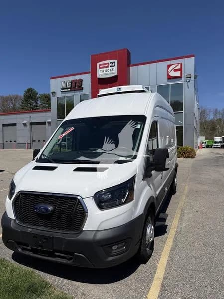 2023 Ford Transit XL Medium Roof_Long - Vans