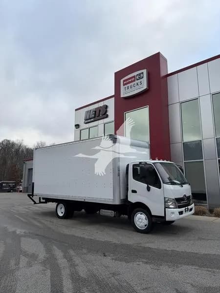 2020 Hino 195