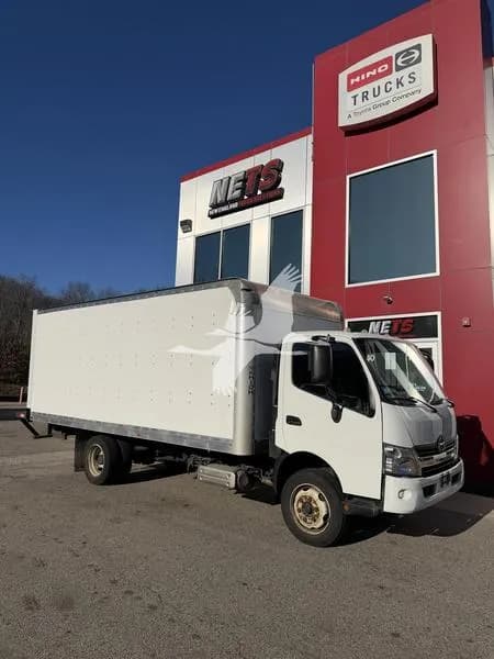 2020 Hino 195