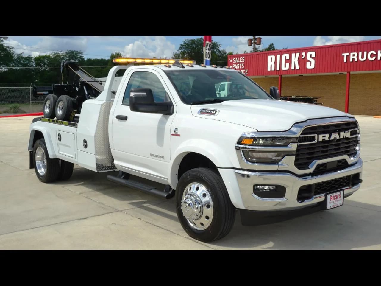 2026 Ram 5500 - Tow