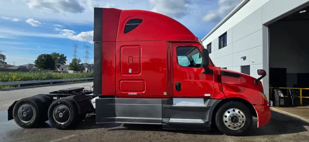 2019 FREIGHTLINER Cascadia