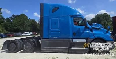 2023 Freightliner Cascadia - Sleeper