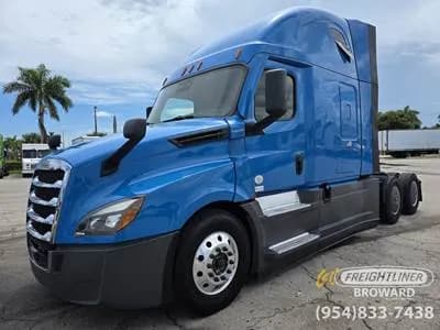2023 Freightliner Cascadia - Sleeper