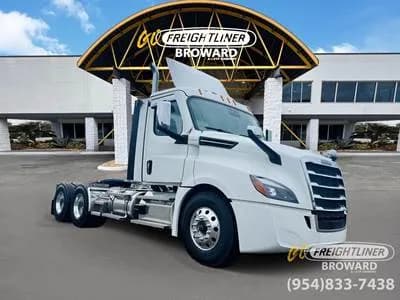 2026 Freightliner Cascadia - Day Cab