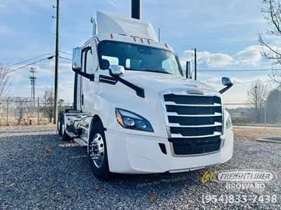 2026 Freightliner Cascadia - Day Cab