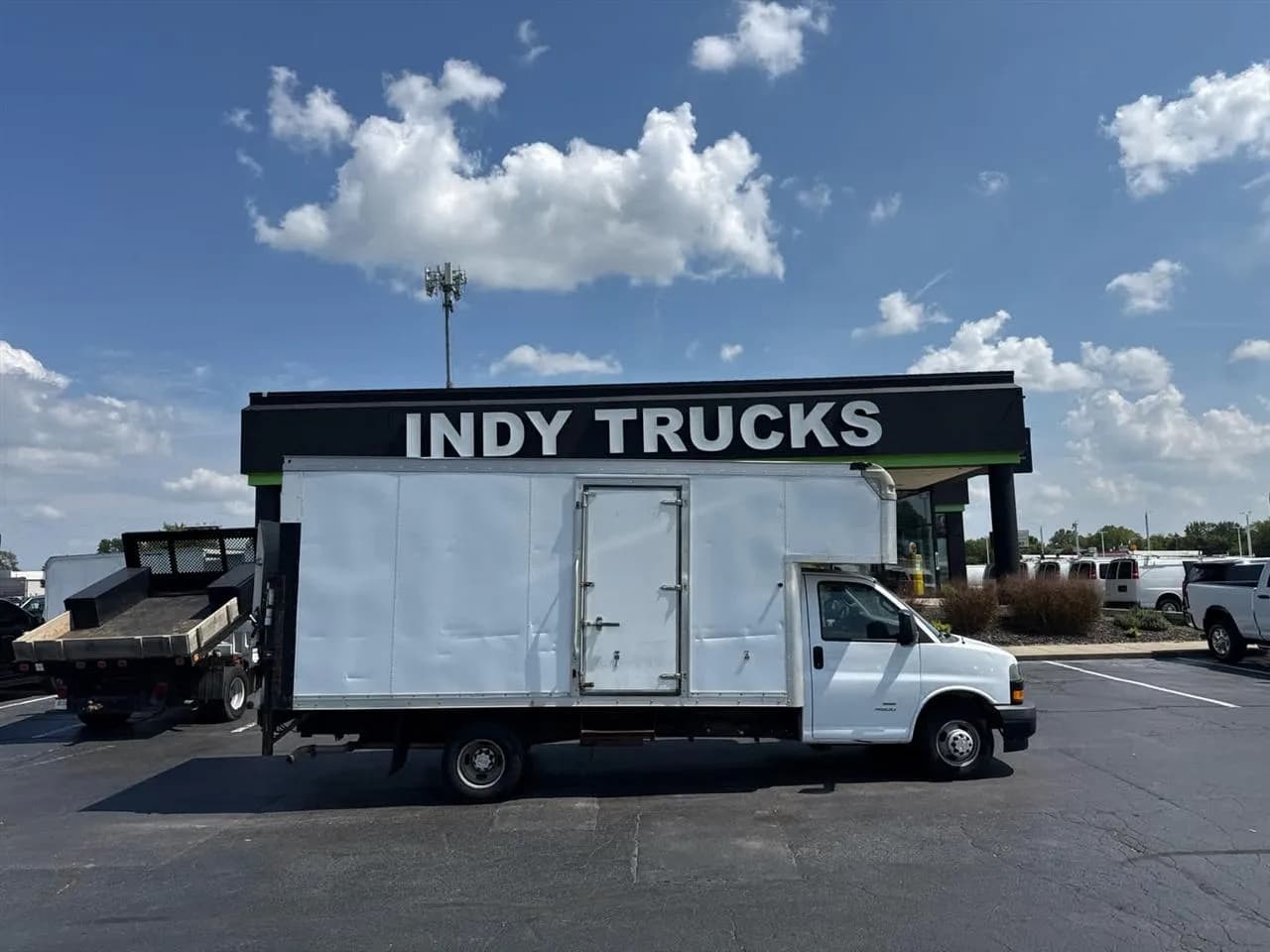 2018 Chevrolet Express - Box