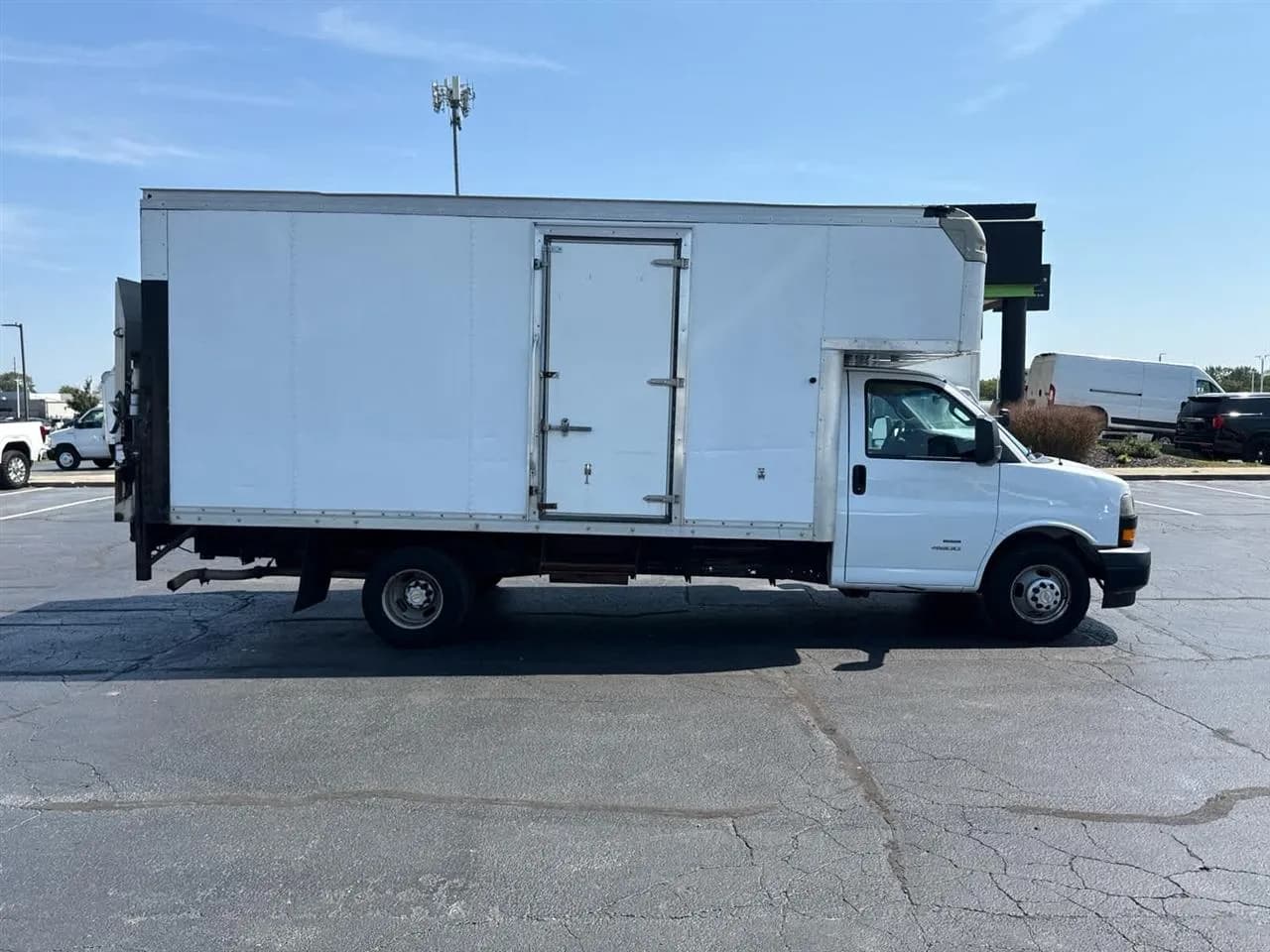 2018 Chevrolet Express - Box