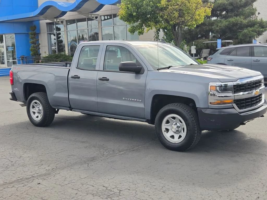 2016 Chevrolet Silverado 1500 - Pickup