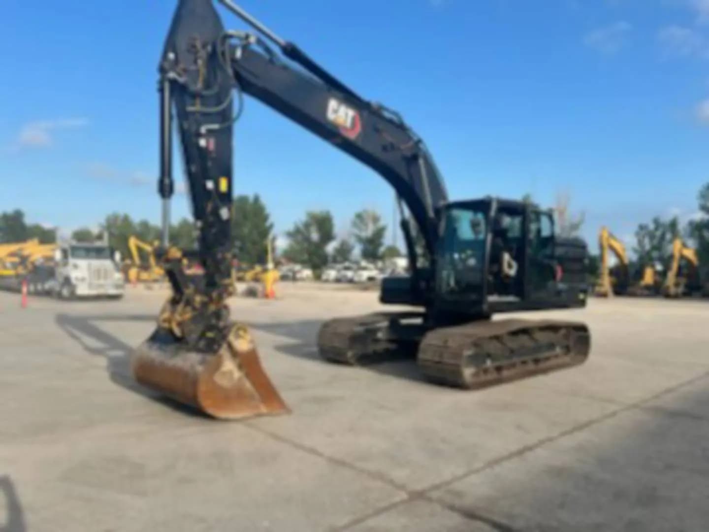 2023 Cat 320-07