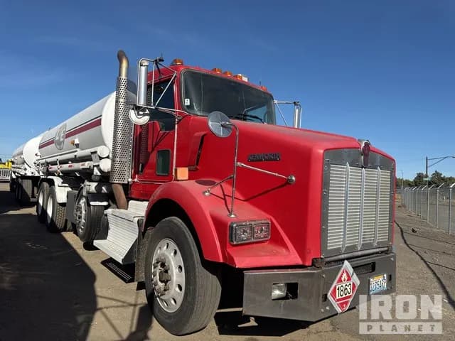 2012 Kenworth T800 - Service
