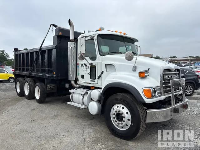 2004 Mack CV713 8x4 Tri/A - Dump