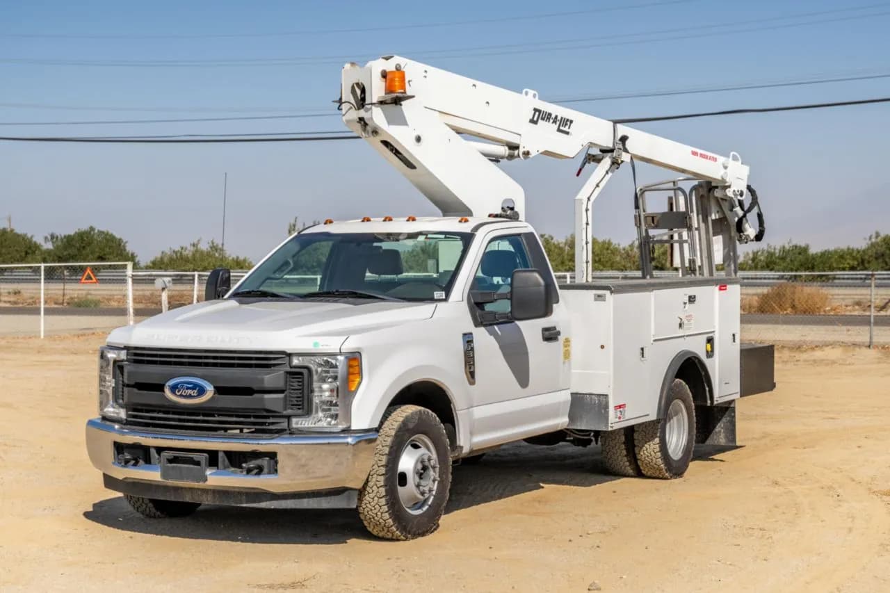 2017 Ford F350 - Chassis