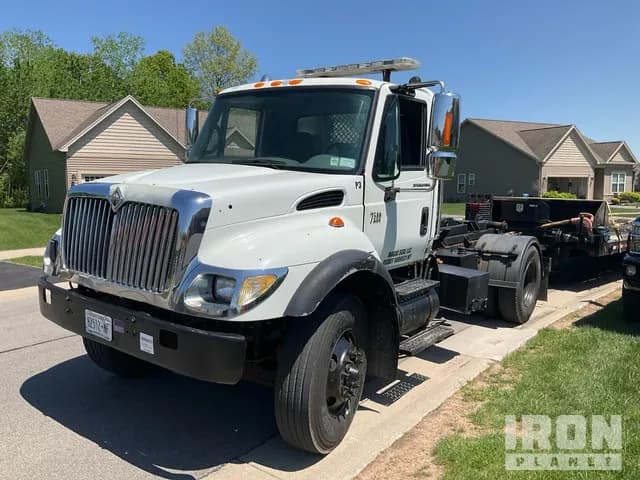 2007 International 7500 - Service