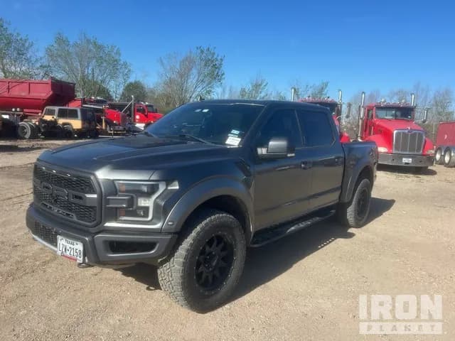 2019 Ford F-150 Raptor - Service