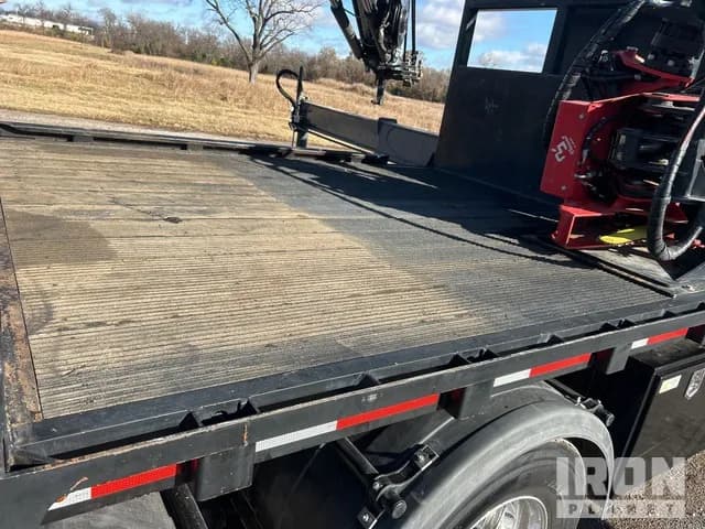 2021 Western Star 650-6 60670 lb Knuckle Boom on 2022 Western Star 4700SB 8x4 Truck - Crane