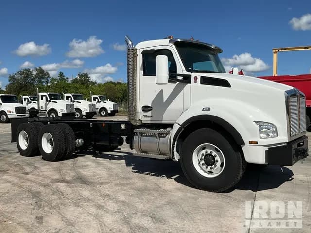 2024 Kenworth T880 - Service