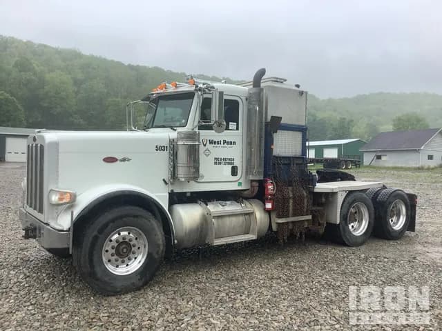 2012 Peterbilt 386 - Sleeper
