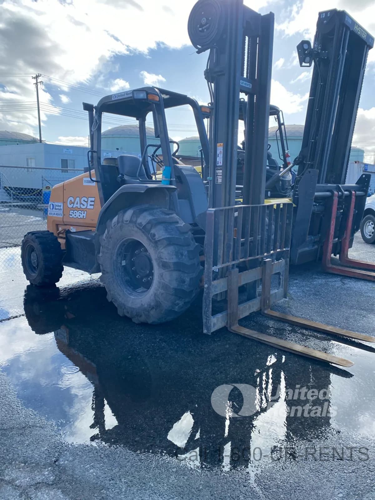 2022 Case 586H
