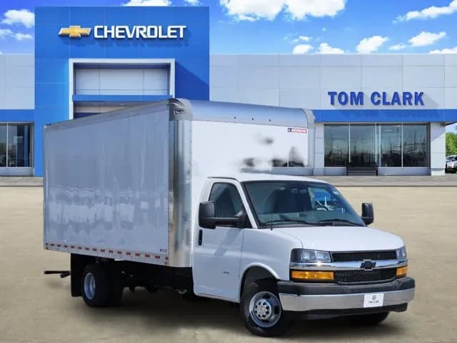 2026 Chevrolet Express 3500 - Box