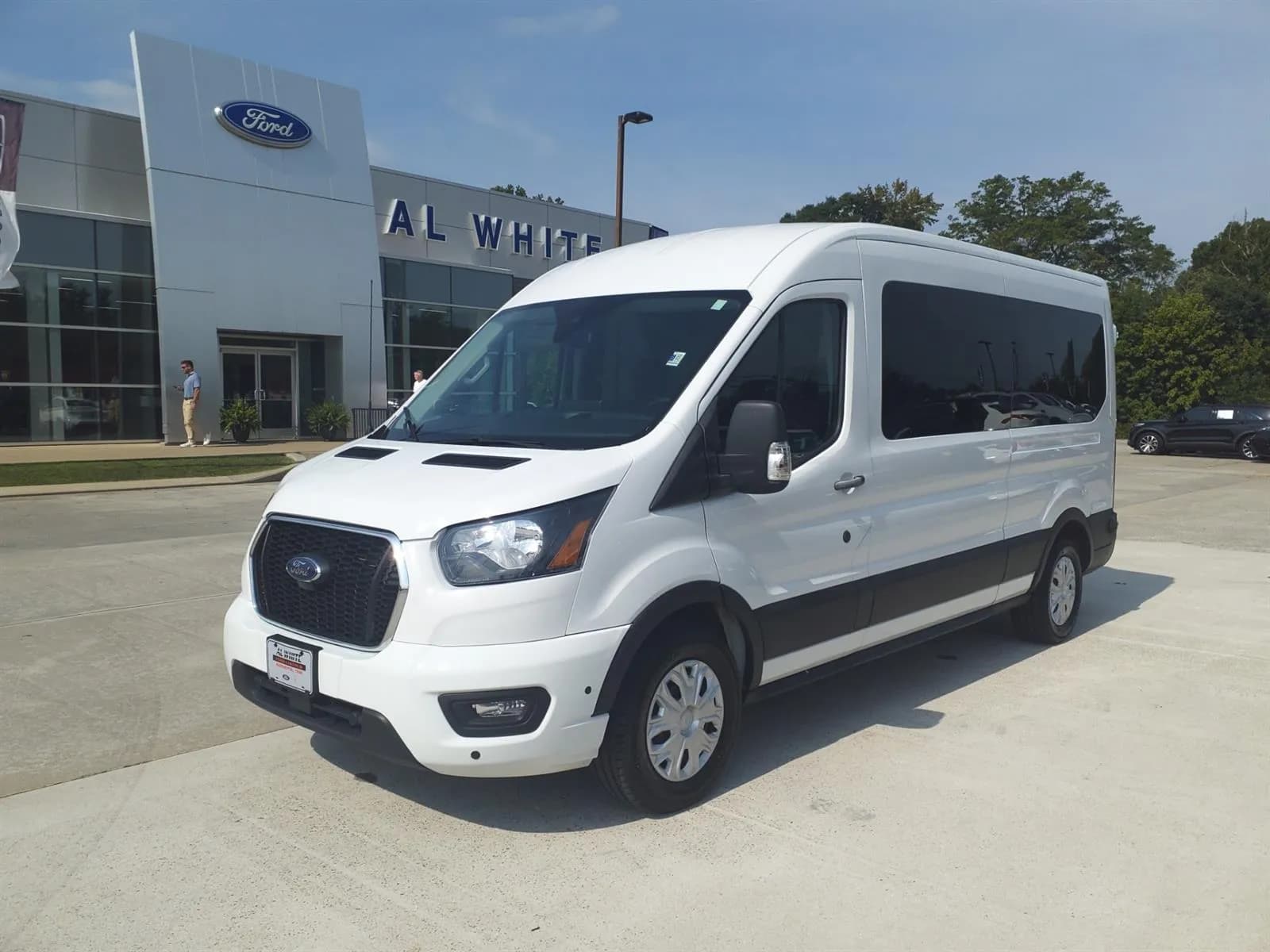 2024 Ford Transit Passenger Wagon XLT - Vans
