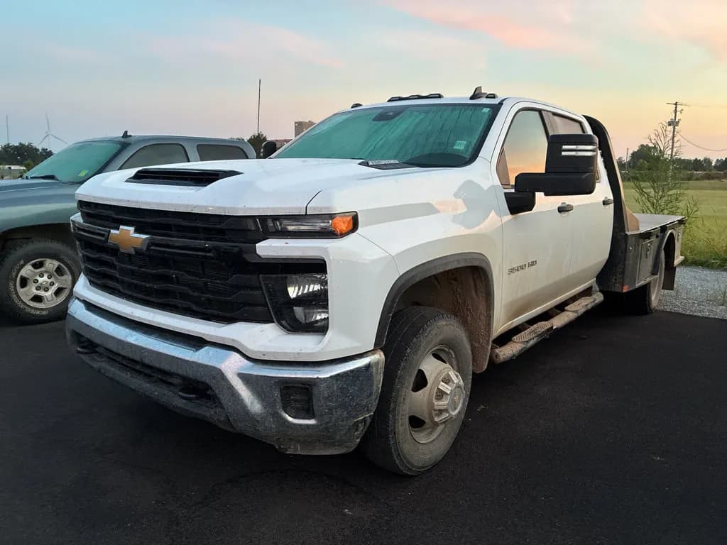 2024 Chevrolet Silverado 3500HD CC - Chassis