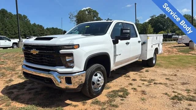 2026 Chevrolet Silverado 3500 Crew Cab - Service