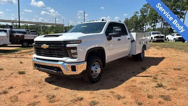 2026 Chevrolet Silverado 3500 Crew Cab - Service