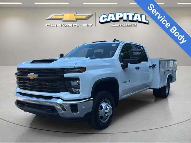 2026 Chevrolet Silverado 3500 Crew Cab - Chassis