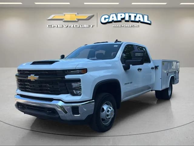 2026 Chevrolet Silverado 3500 Crew Cab - Chassis