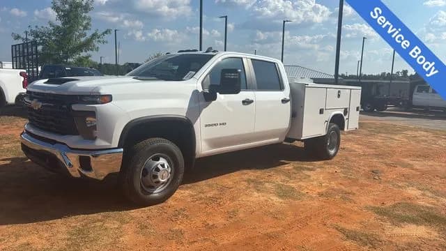 2026 Chevrolet Silverado 3500 Crew Cab - Chassis
