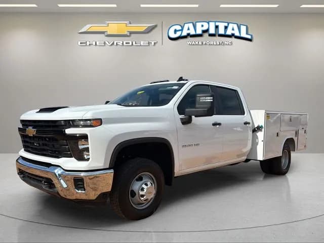 2026 Chevrolet Silverado 3500 Crew Cab - Chassis