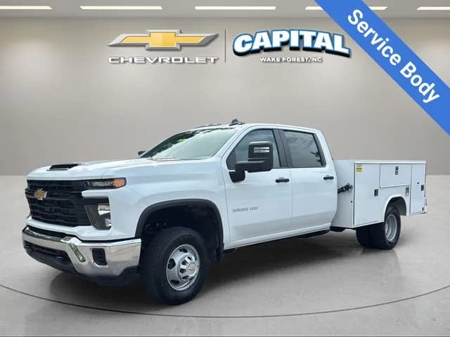 2026 Chevrolet Silverado 3500 Crew Cab - Chassis