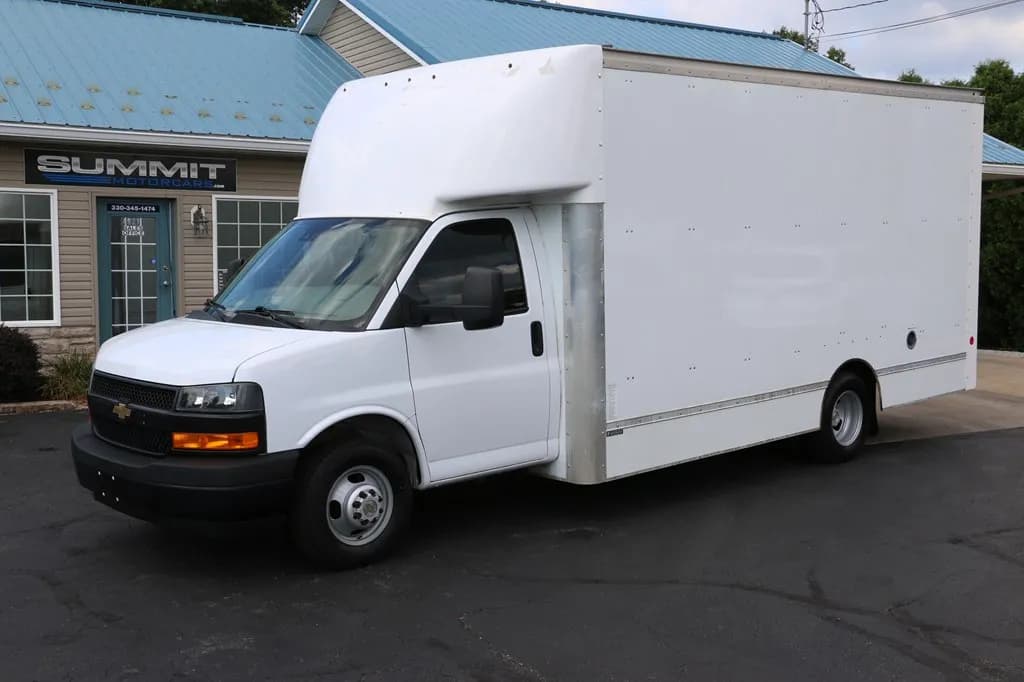 2021 Chevrolet EXPRESS 3500 - Box