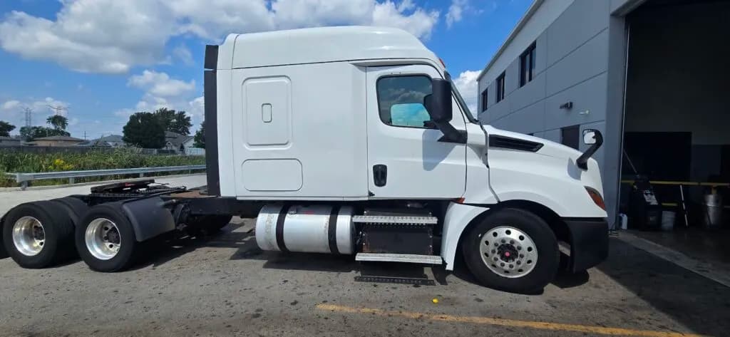 2019 FREIGHTLINER Cascadia
