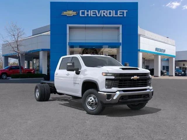 2026 Chevrolet Silverado 3500 Crew Cab - Chassis