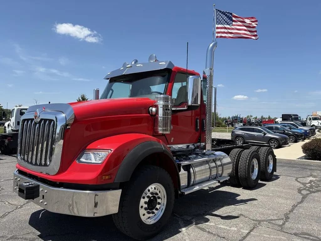 2026 International HX Series - Day Cab