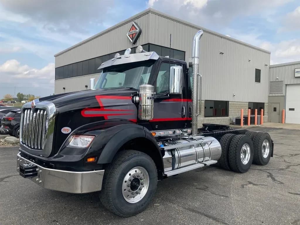 2026 International HX Series - Day Cab