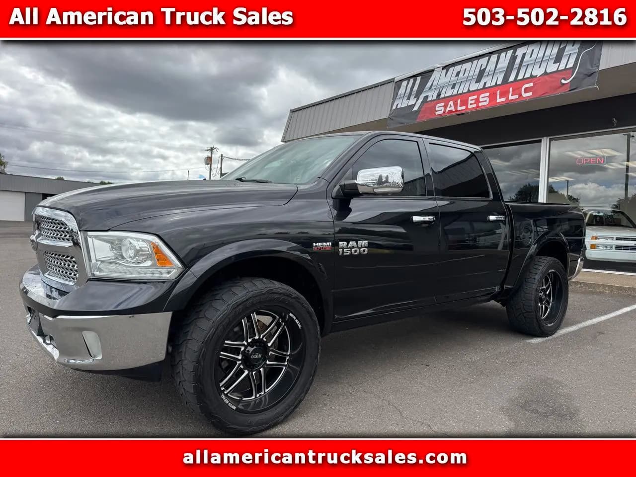 2016 Ram 1500 Laramie Crew Cab SWB - Pickup