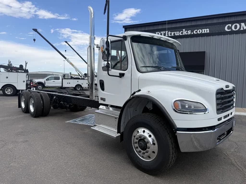 2027 Freightliner M2-106 - Chassis