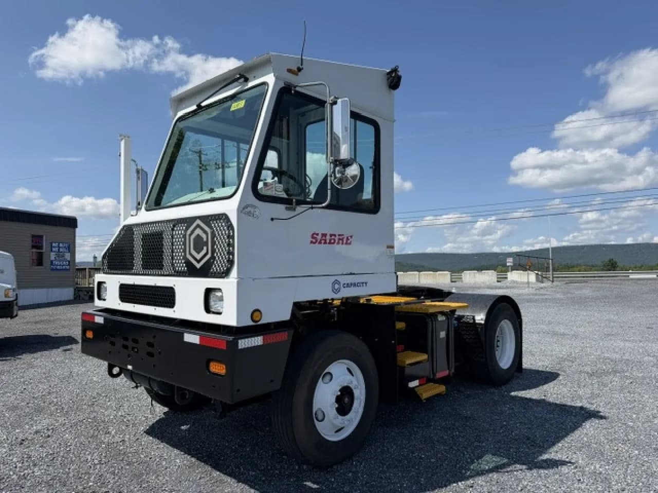 2020 Capacity Sabre - Yard Spotter Trucks
