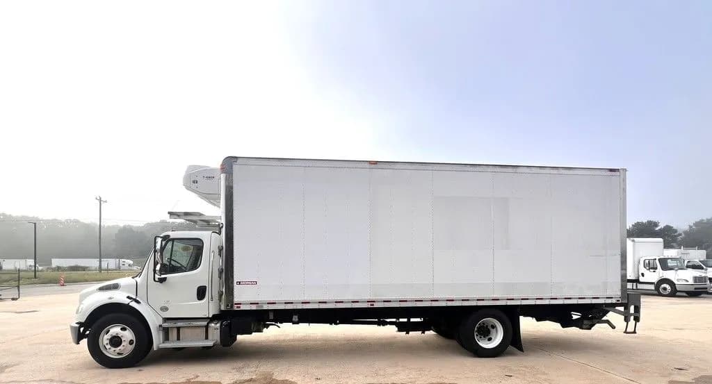 2019 Freightliner M2 106