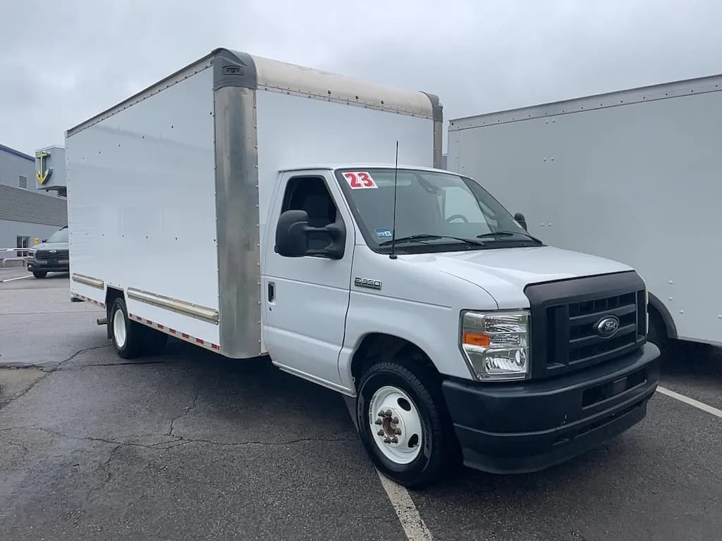 2023 Ford E-350 Cutaway - Box