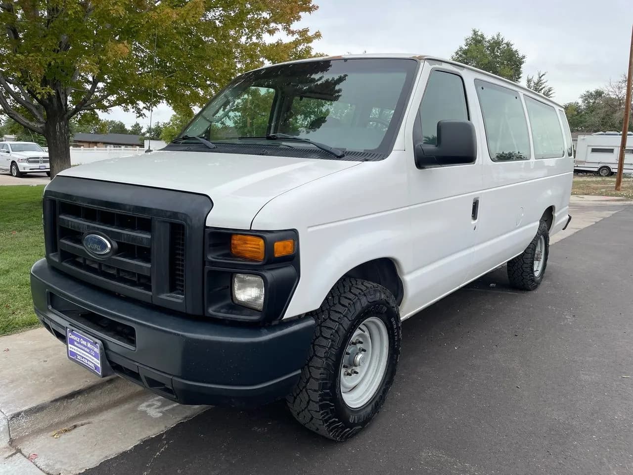 2008 Ford E-350 Super Duty - Vans