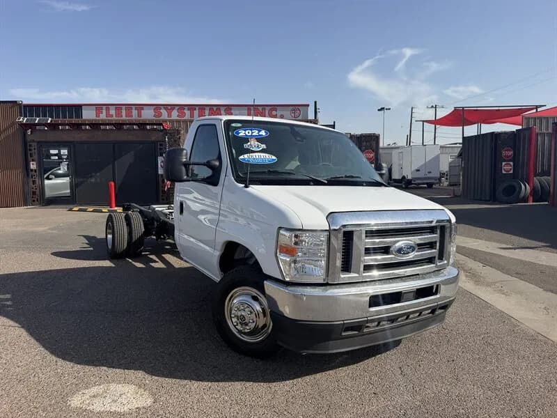 2024 Ford E-450 SD Chassis - Chassis
