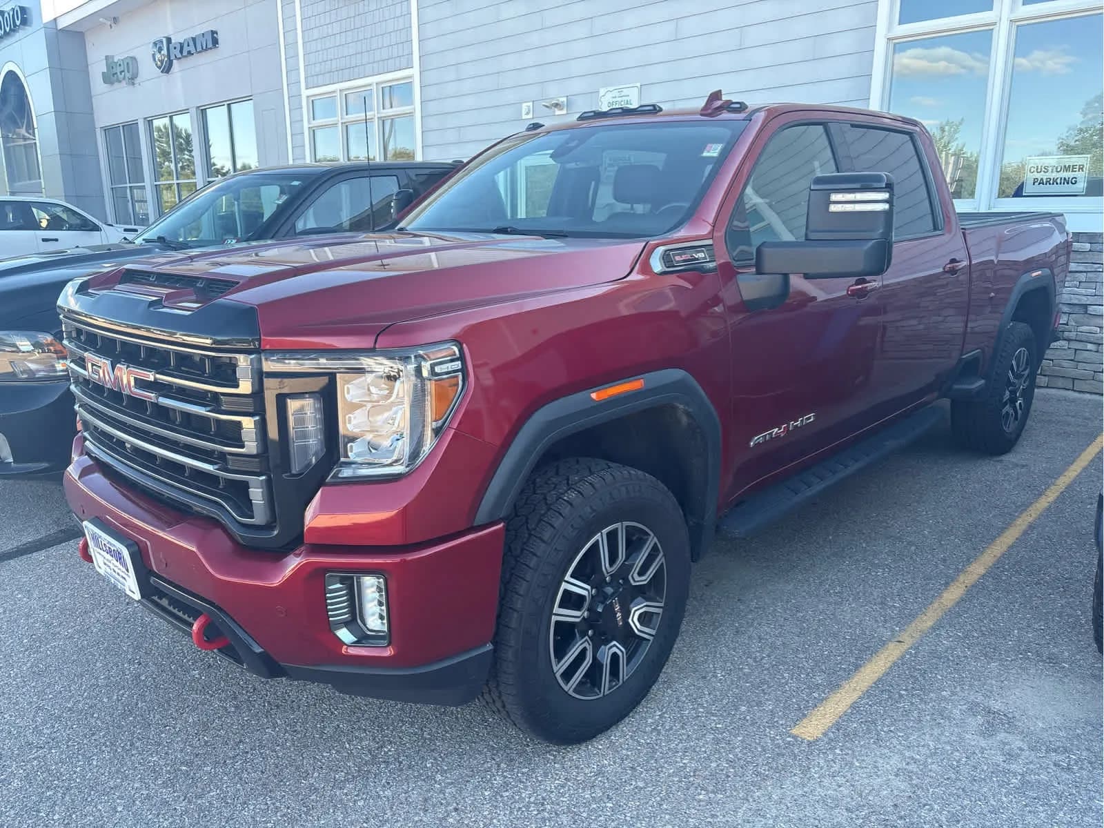2022 GMC Sierra 2500HD AT4 - Pickup