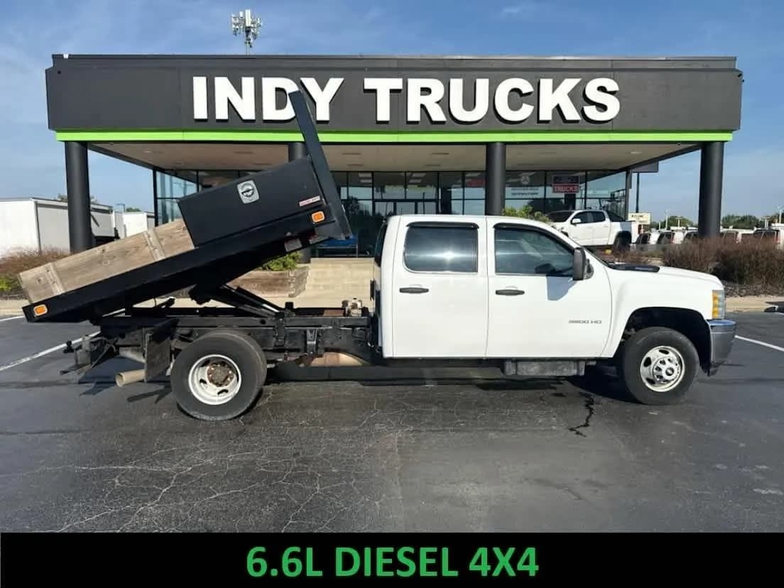2012 Chevrolet Silverado 3500HD CC - Pickup
