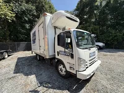 2019 Isuzu NRR 16' - Refrigerated
