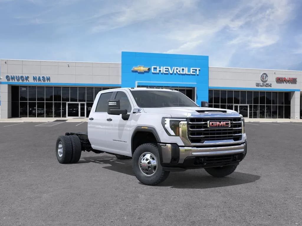 2026 GMC Sierra 3500 Crew Cab - Chassis