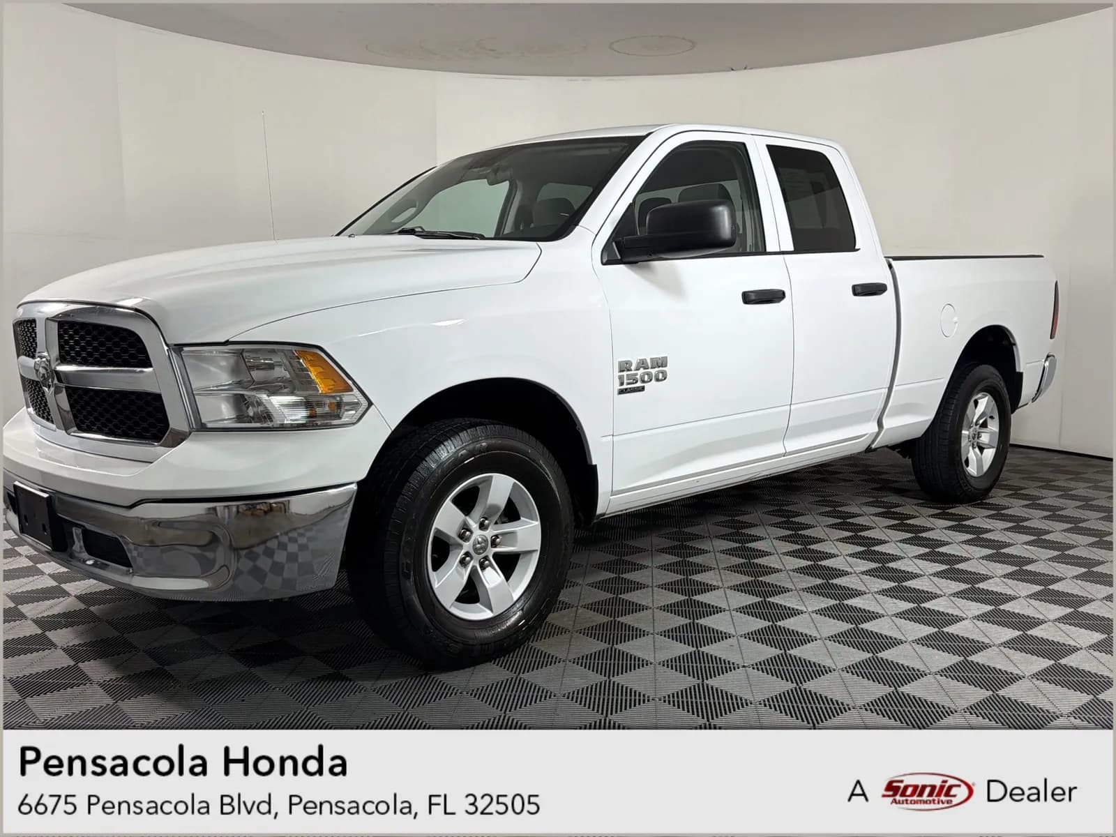 2024 Ram 1500 Classic - Pickup